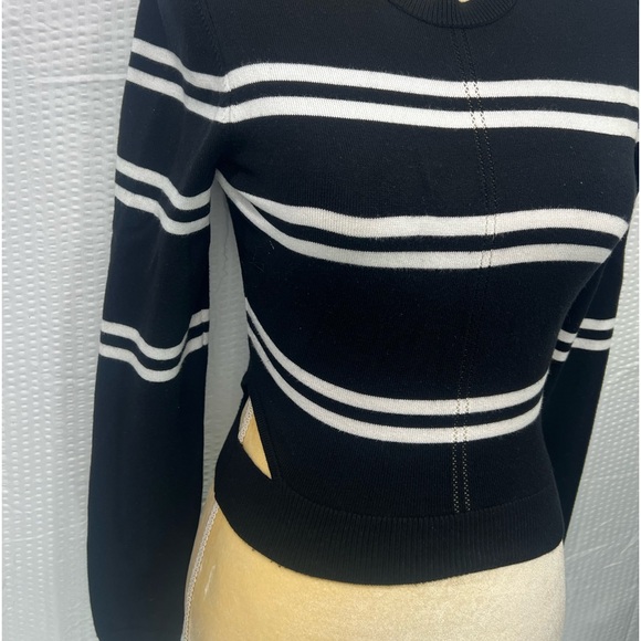 Women's Guess Black and White Striped Cropped Long Sleeve Cropped Sweater Size S - Picture 7 of 11